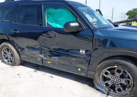 2022 Ford Bronco Sport Big Bend z USA, uszkodzony, nr VIN 3FMCR9B62NRD34963